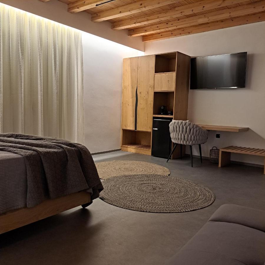 Nisaki Hotel & Elite Suites Ermupoli Zewnętrze zdjęcie