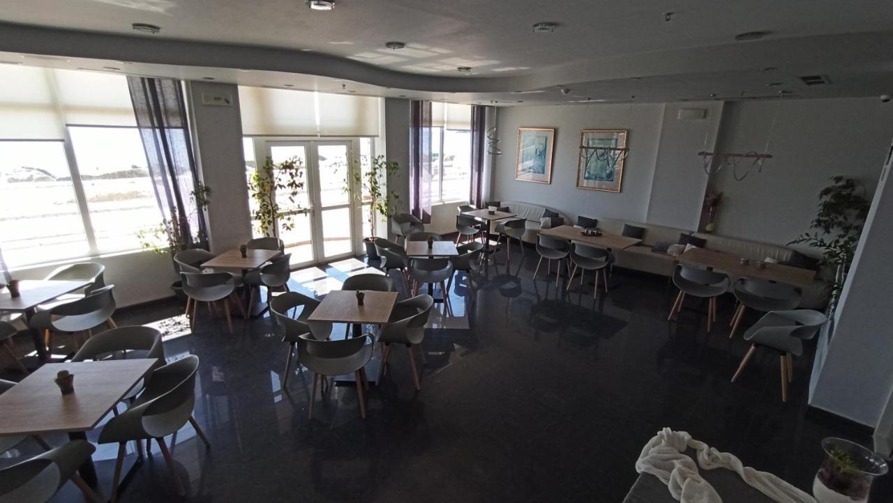 Nisaki Hotel & Elite Suites Ermupoli Zewnętrze zdjęcie